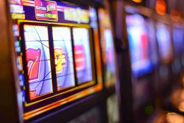 tanganhoki99 mobile app interface showing live blackjack table
